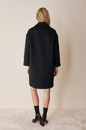 Cappotto a uovo in lana vergine