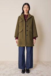 Cappotto con tasche applicate