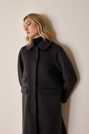 Wool and cashmere coat with raglan sleeves
