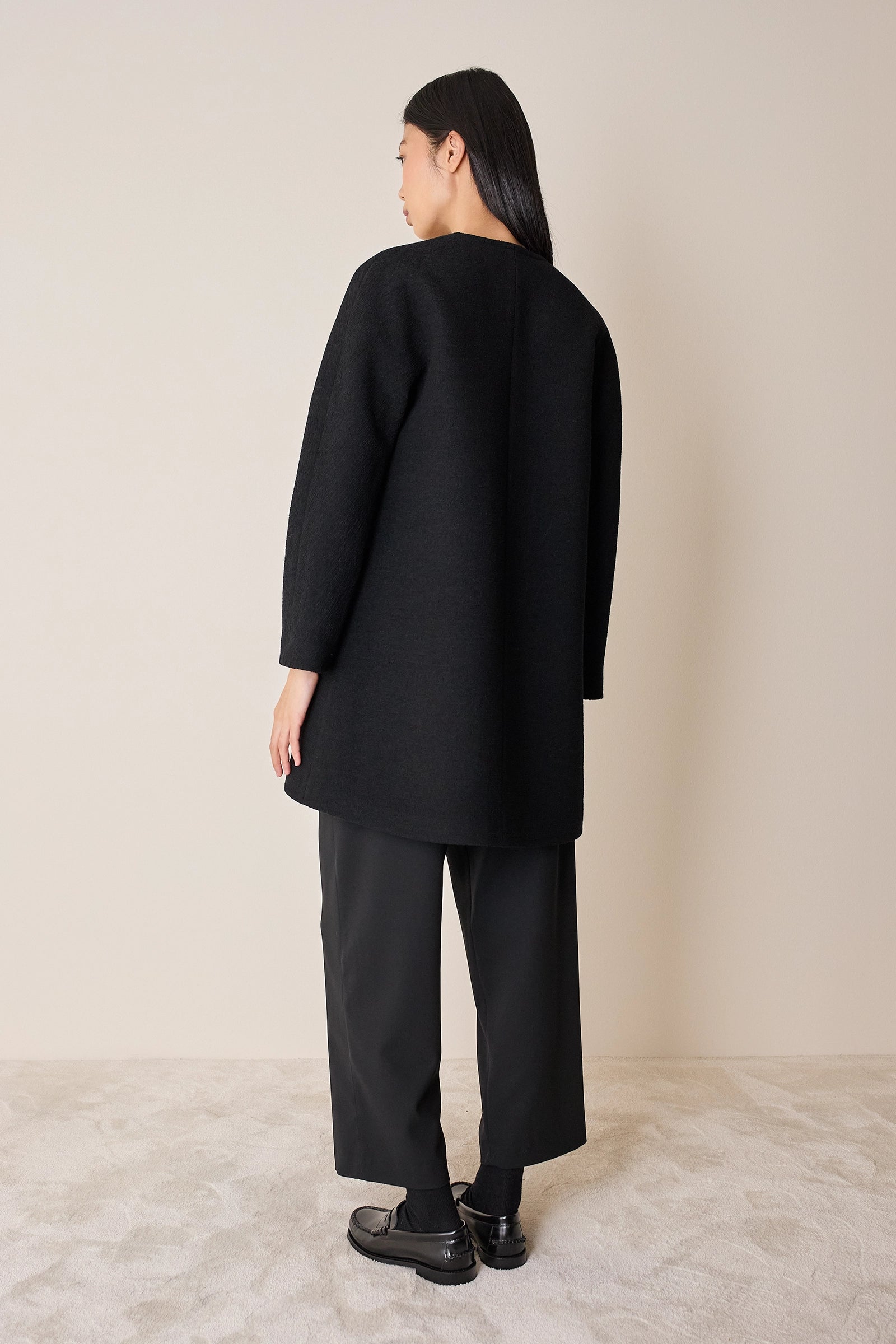 Wool round-neck coat