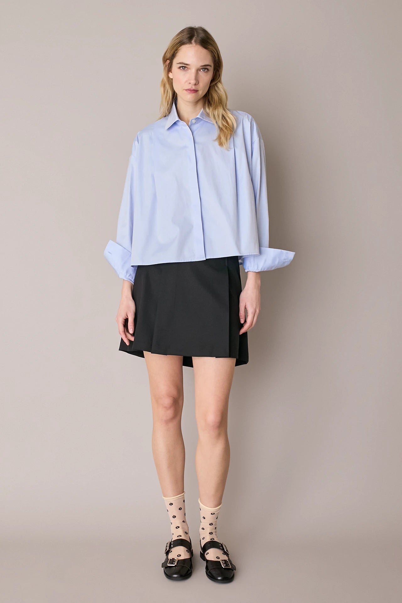 Box pleats mini skirt