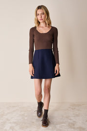 Box pleats mini skirt