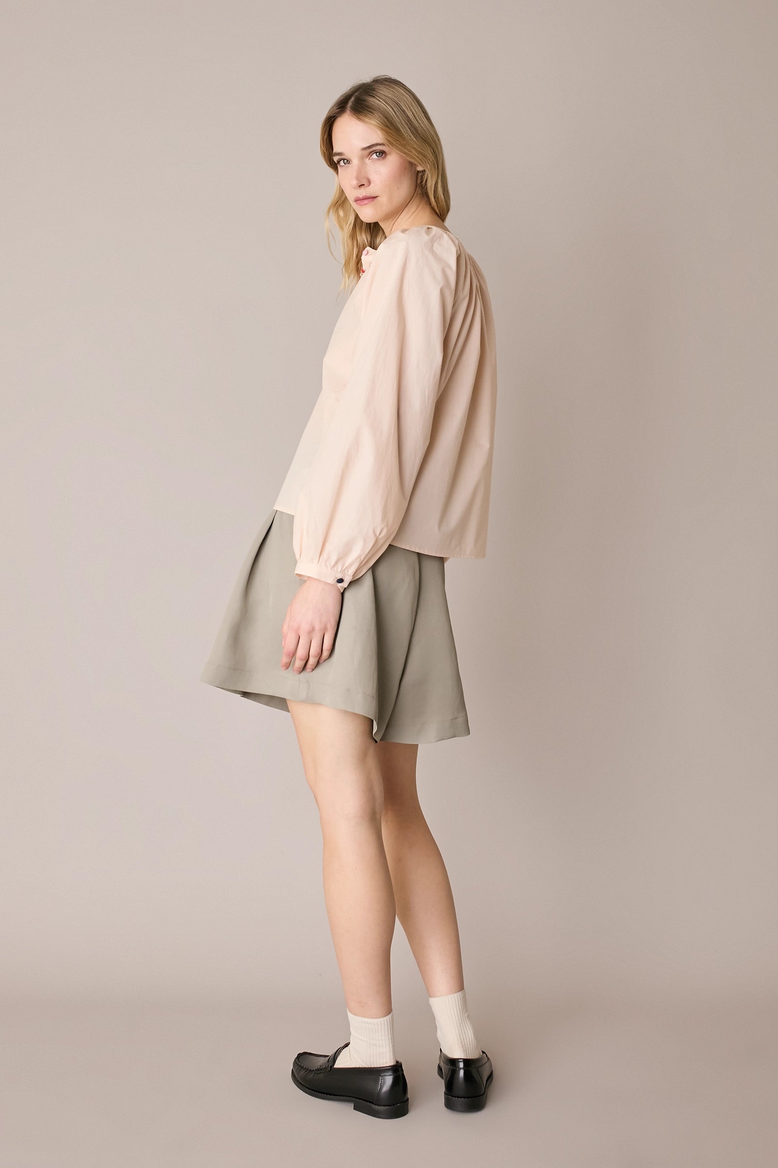 Cotton top with colourful buttons