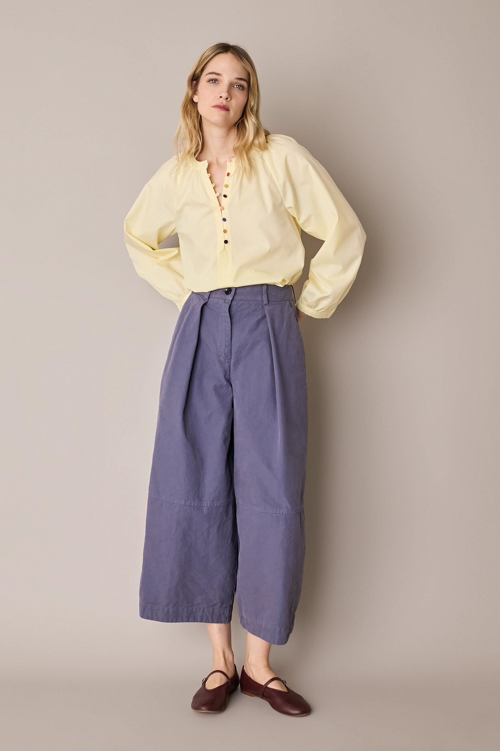 Cotton top with colourful buttons