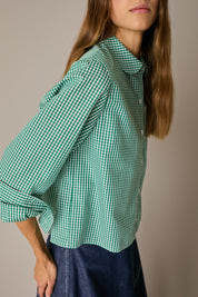 Rounded collar shirt