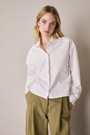 Boxy shirt with ruffled collar