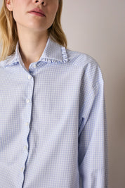 Boxy shirt with ruffled collar
