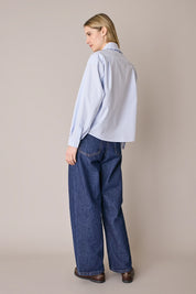 Boxy shirt with ruffled collar