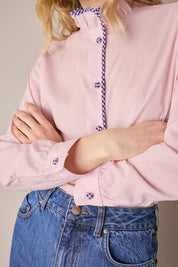 Ruffled-collar shirt with contrast trims