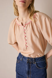 Cotton top with covered buttons