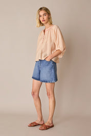 Cotton top with covered buttons