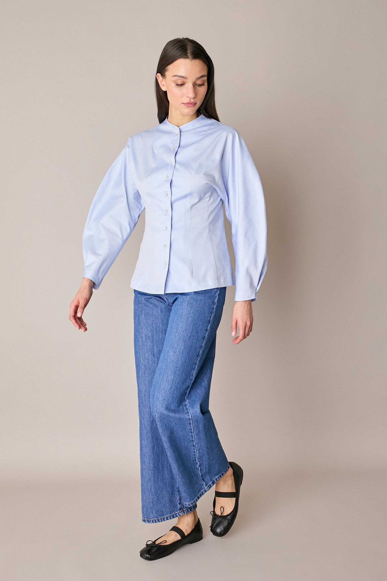Cotton shirt with sculptural sleeves