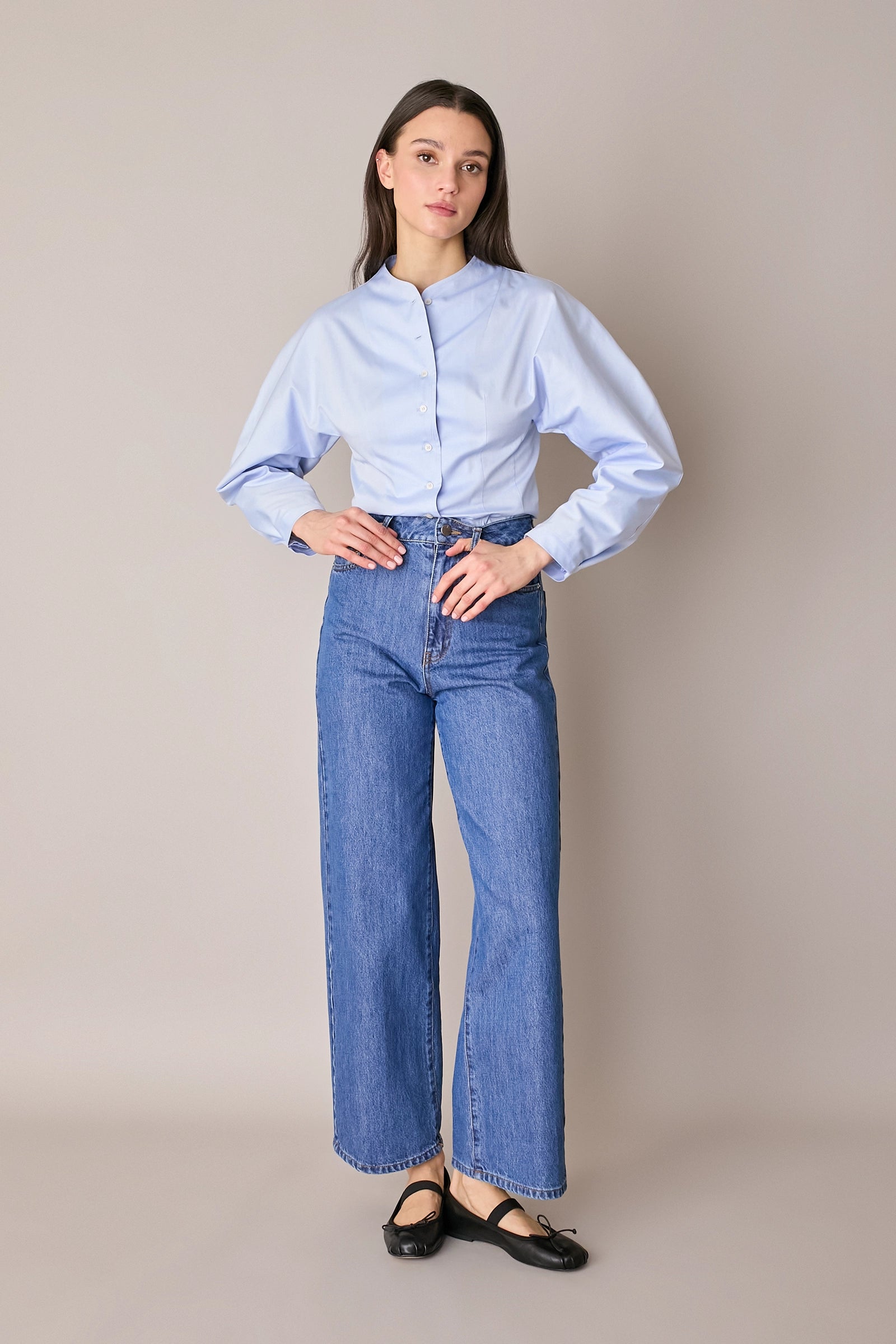 Cotton shirt with sculptural sleeves