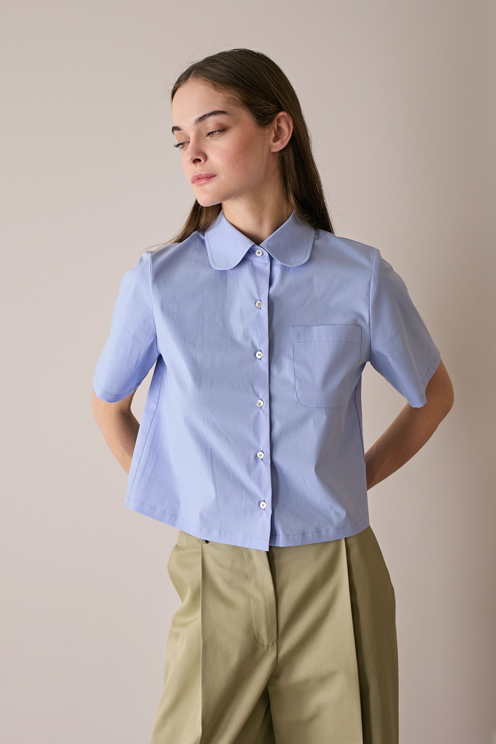 Boxy cotton shirt with round collar