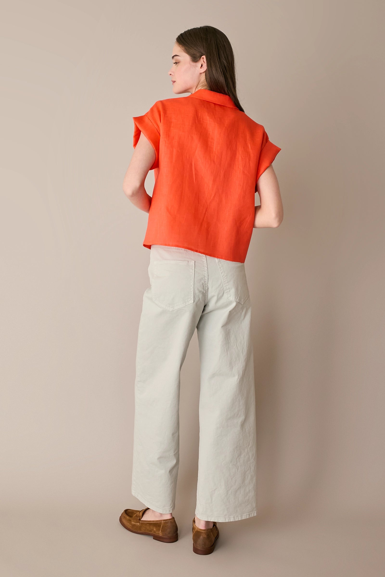 Linen shirt with patch pocket