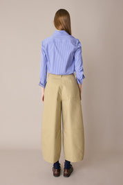 Camicia in cotone stretch con colletto stondato