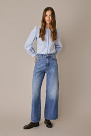 Crewneck shirt with puff sleeves