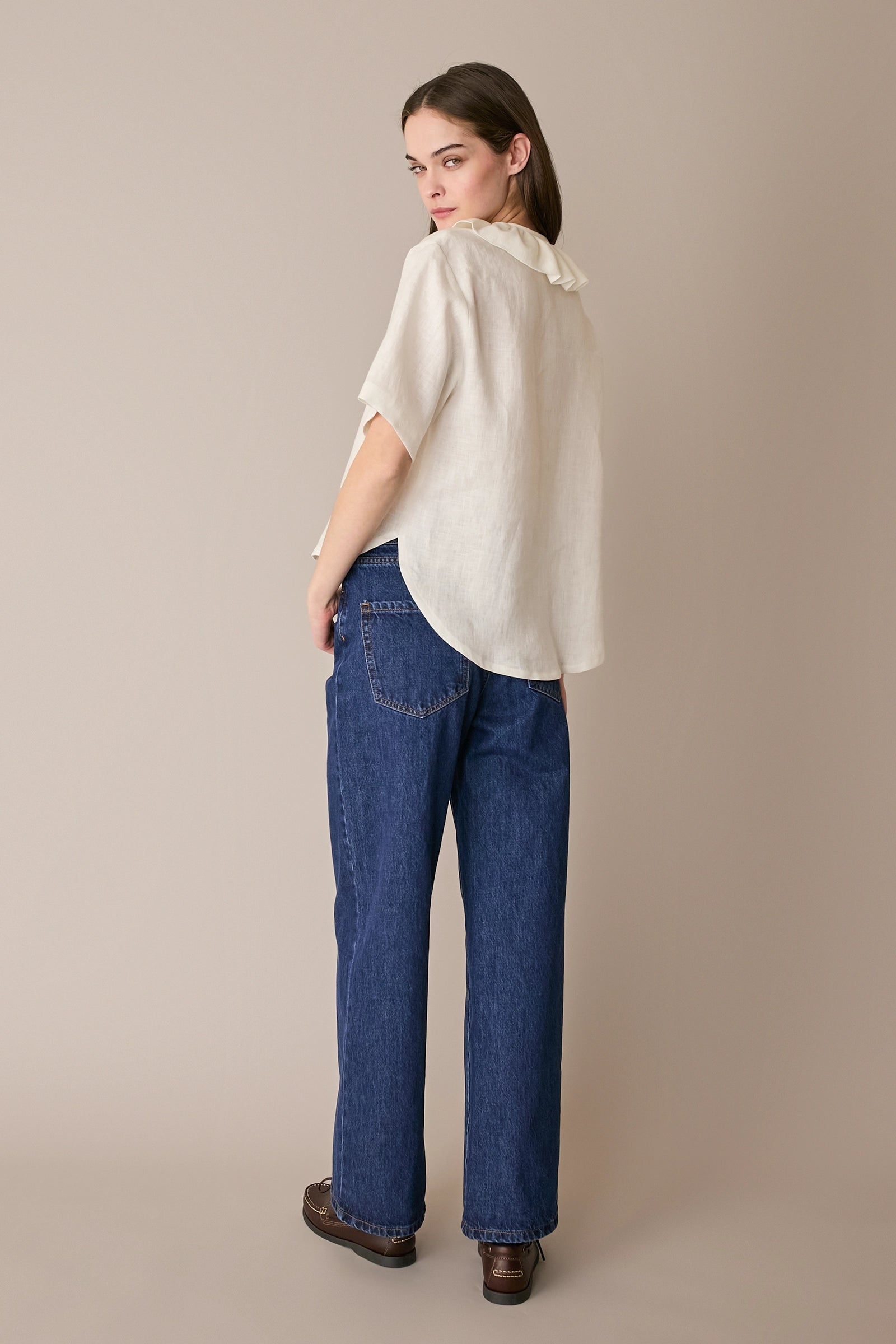 Polo in lino con volant