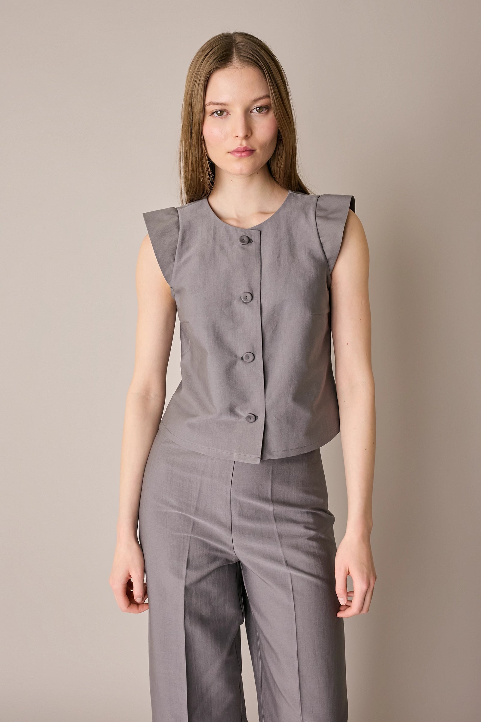 Camicia con maniche ad aletta