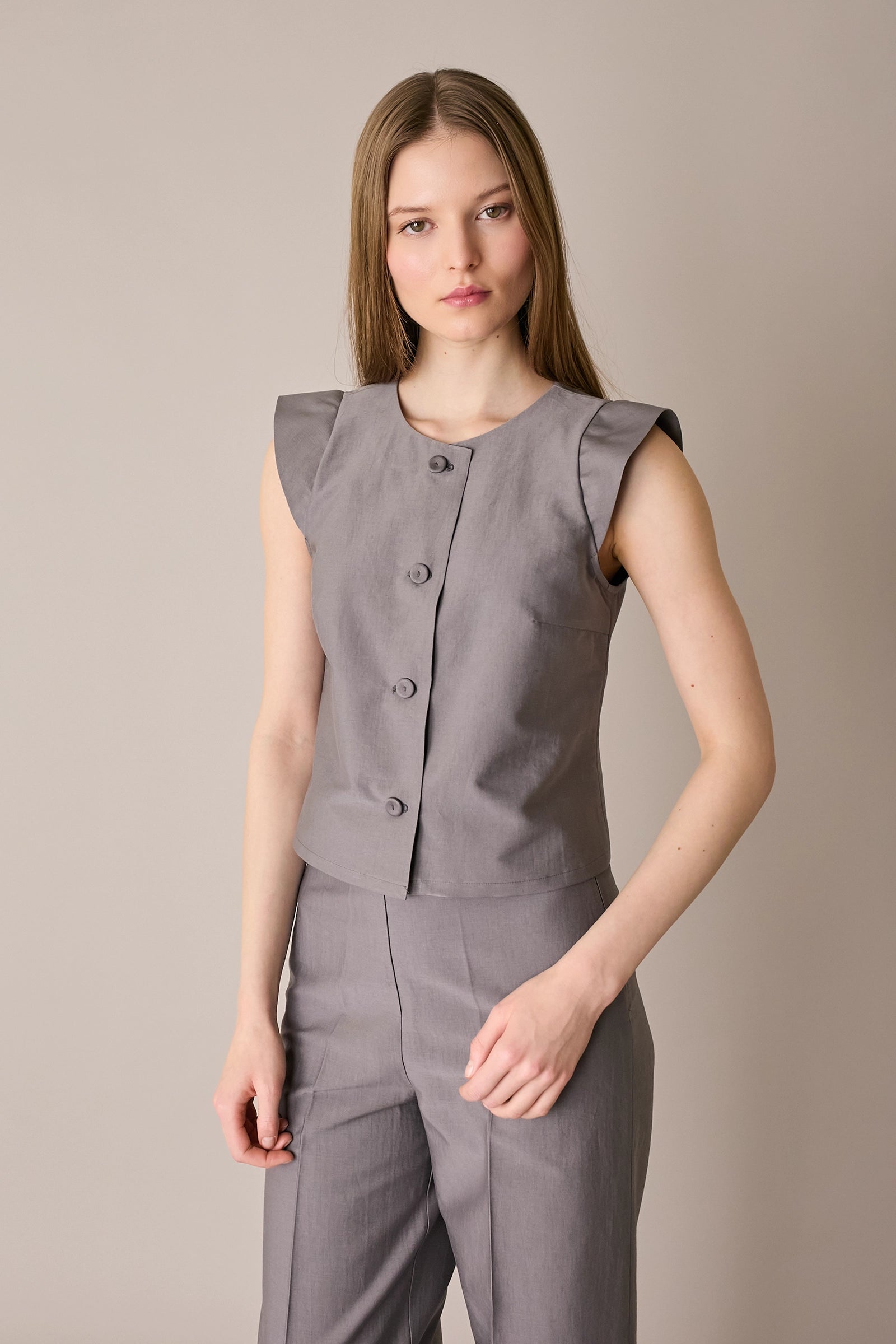 Camicia con maniche ad aletta
