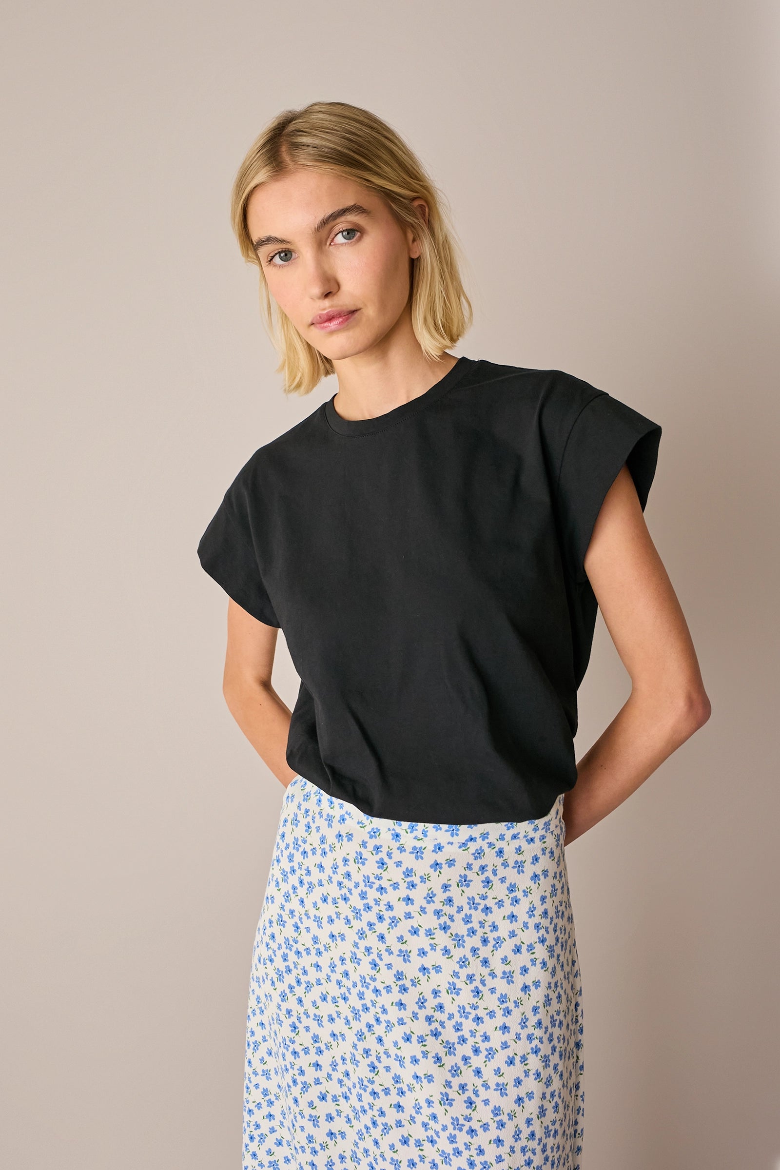 T-shirt con maniche a kimono