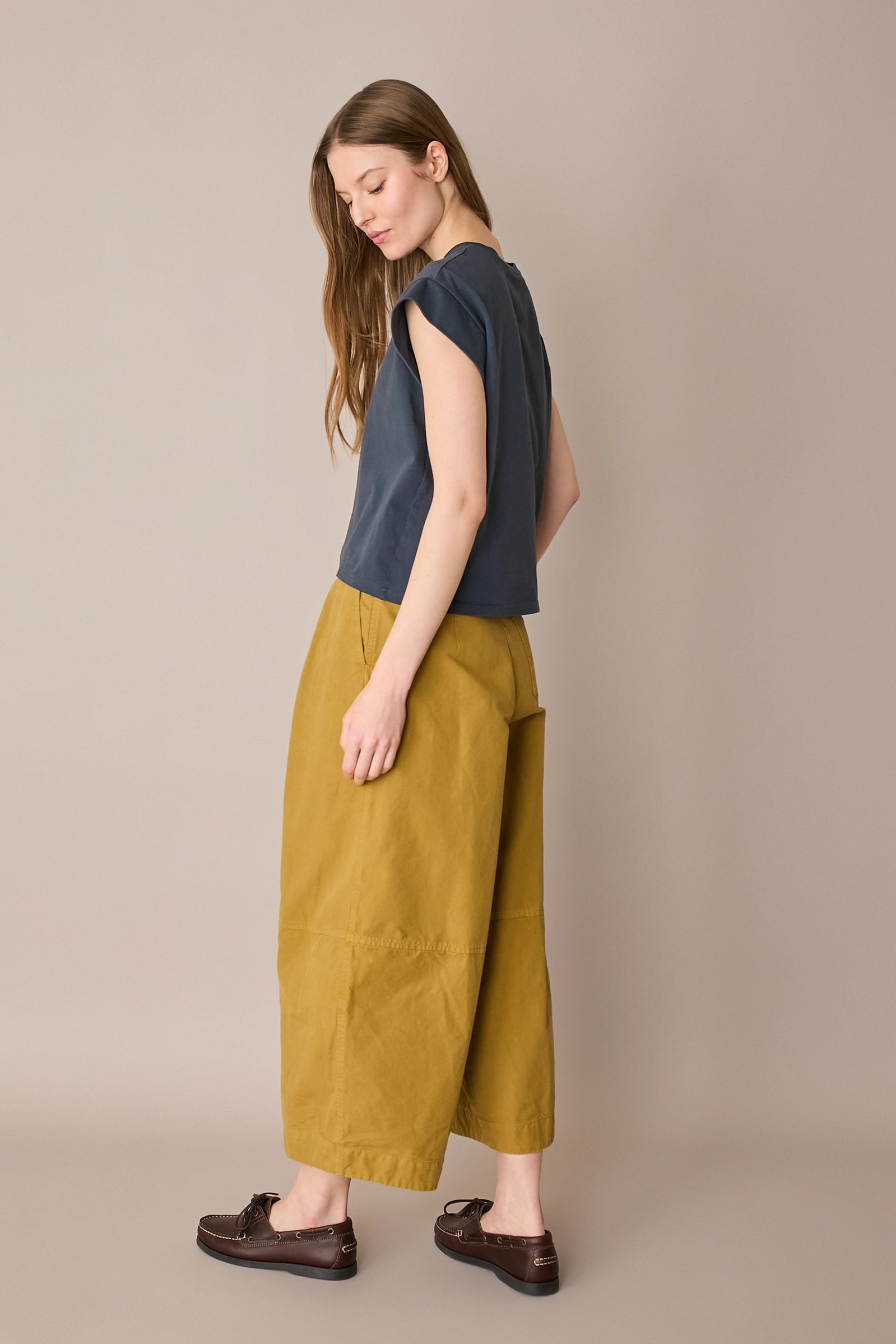 T-shirt con maniche a kimono