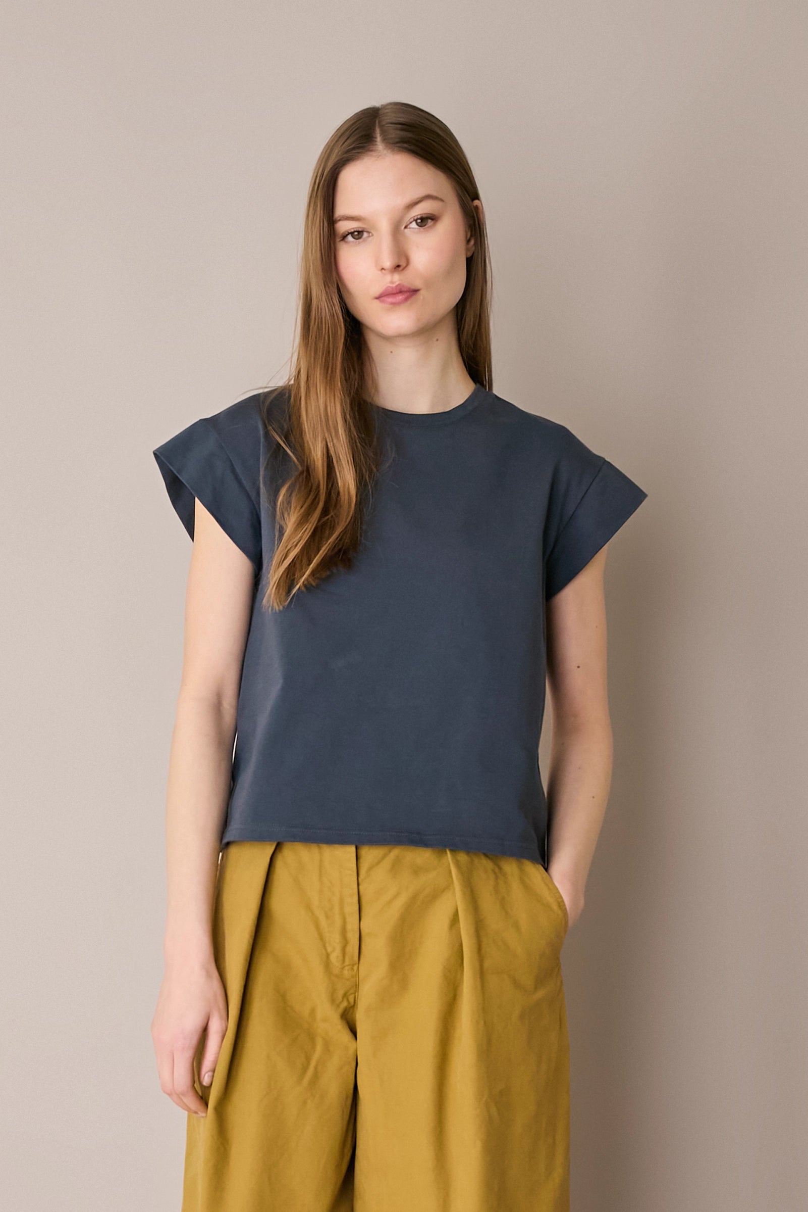 Kimono sleeve T-shirt