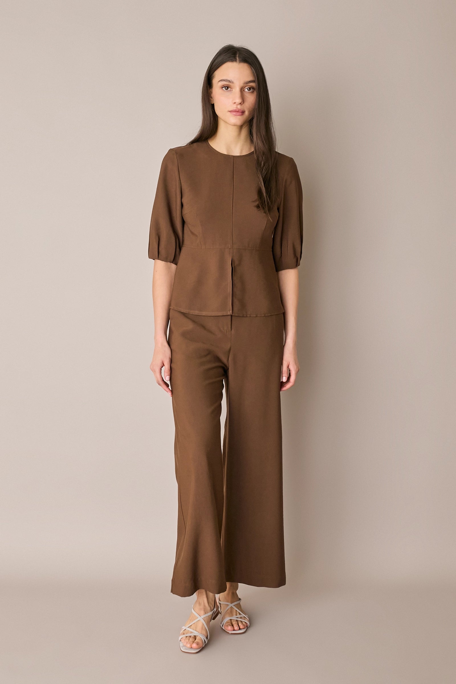 Top con spacco