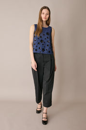 Top in denim con ricami paillettes