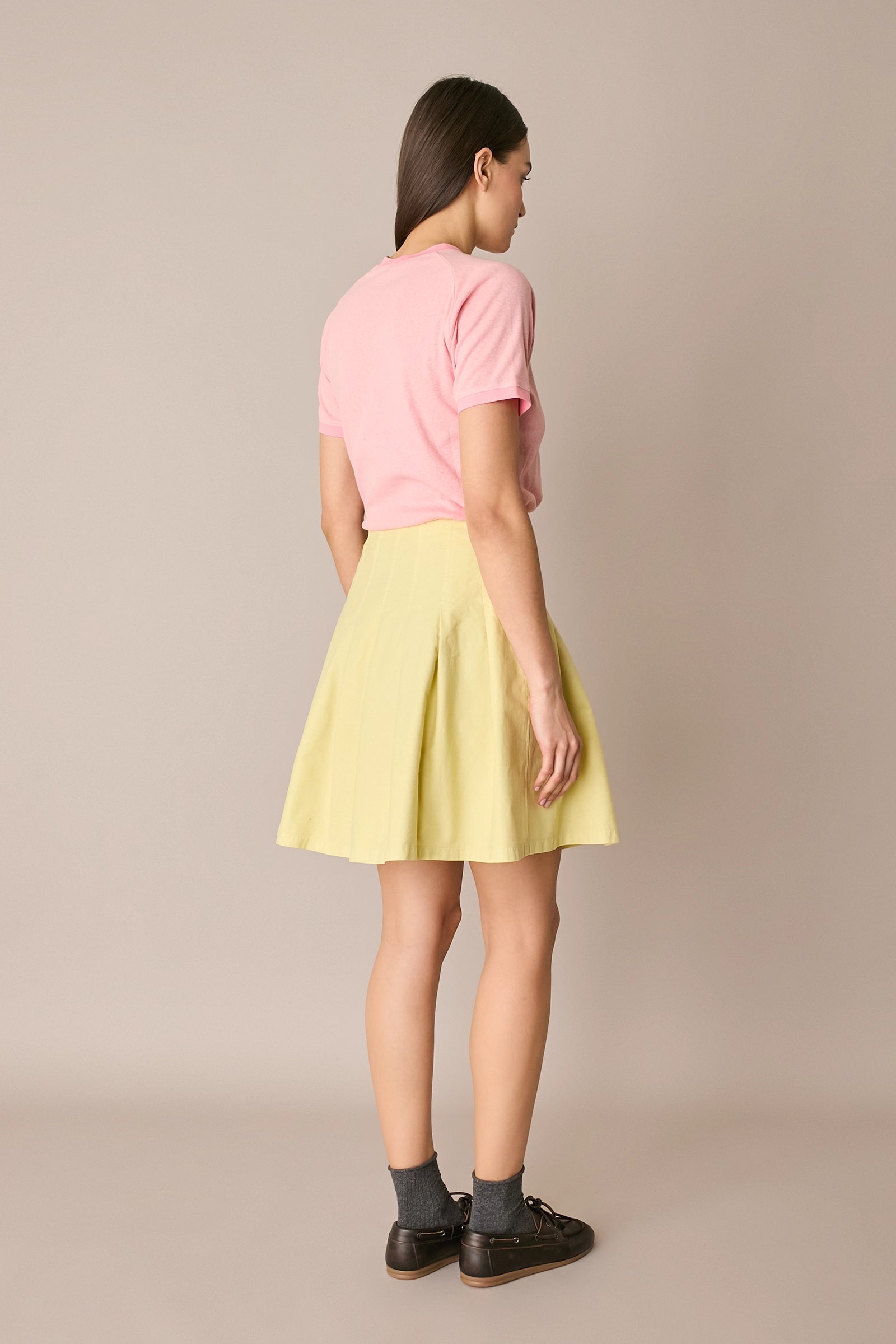 T-shirt in cotone con profili a contrasto