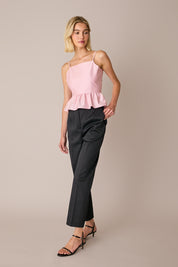 Top cut-out con balza