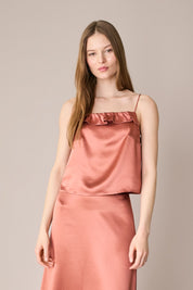 Top in raso con volant