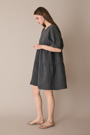 Abito a balze in lino