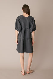 Abito a balze in lino