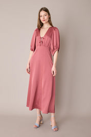 Long V-neck dress with half sleeves