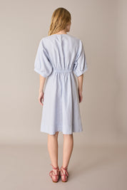 Abito in lino con vita arricciata