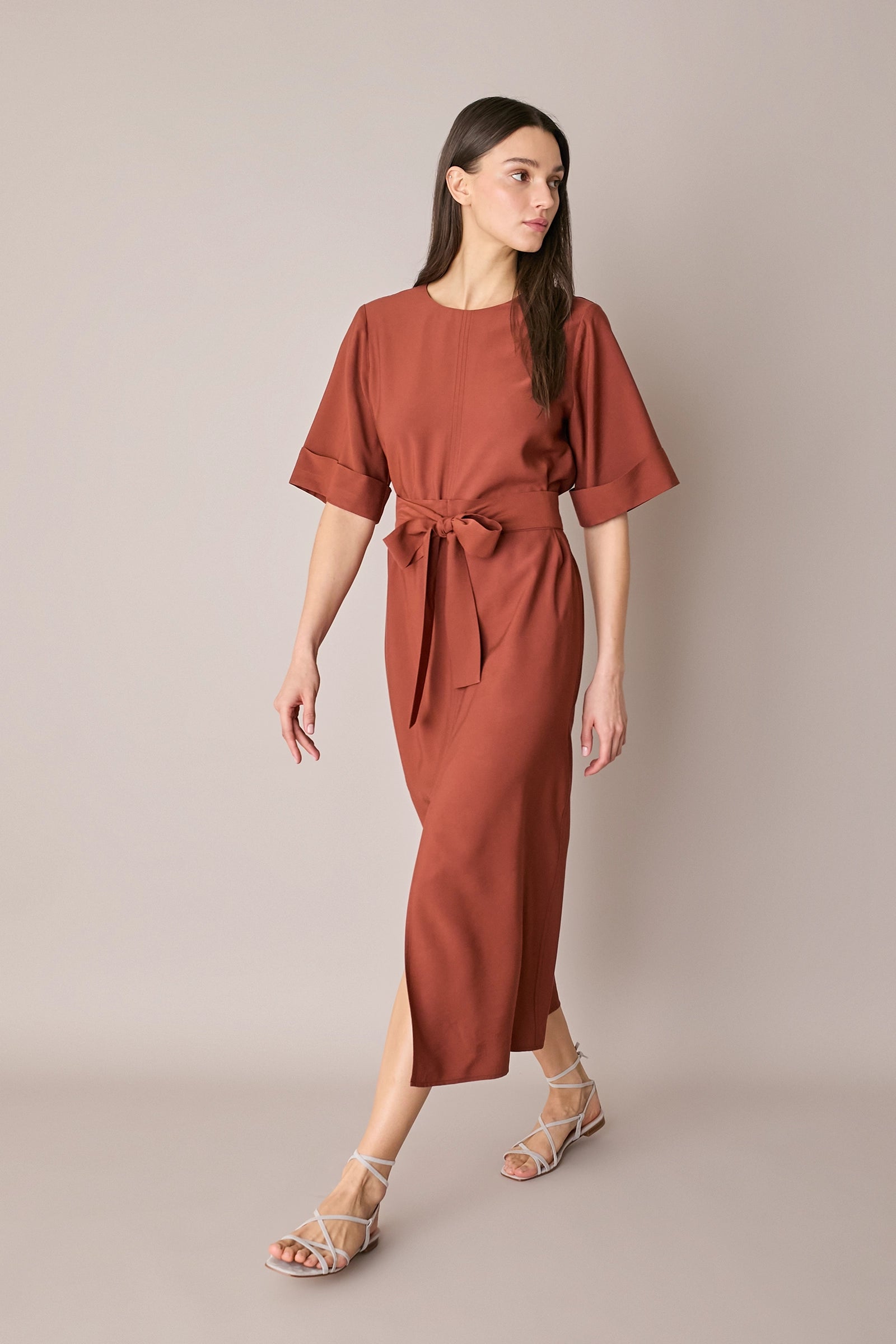 Short-sleeve belted dress
