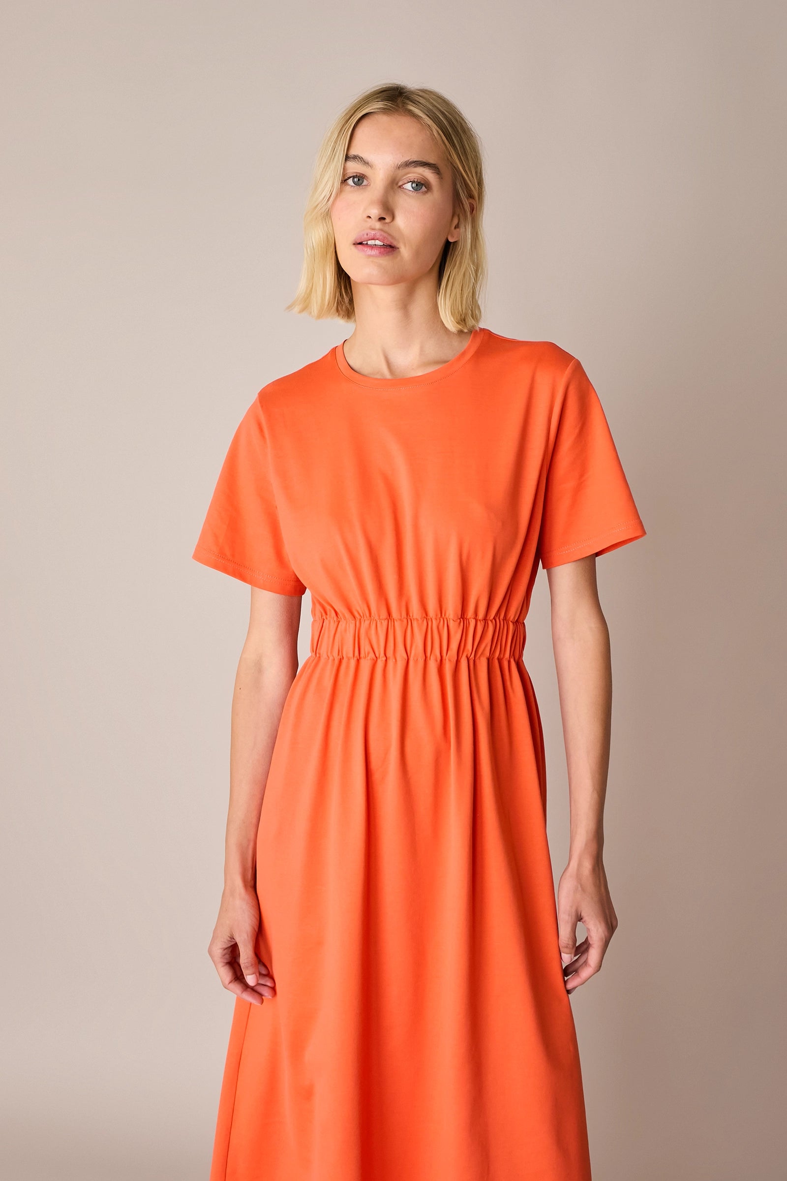 Cotton T-shirt dress with back cut-out