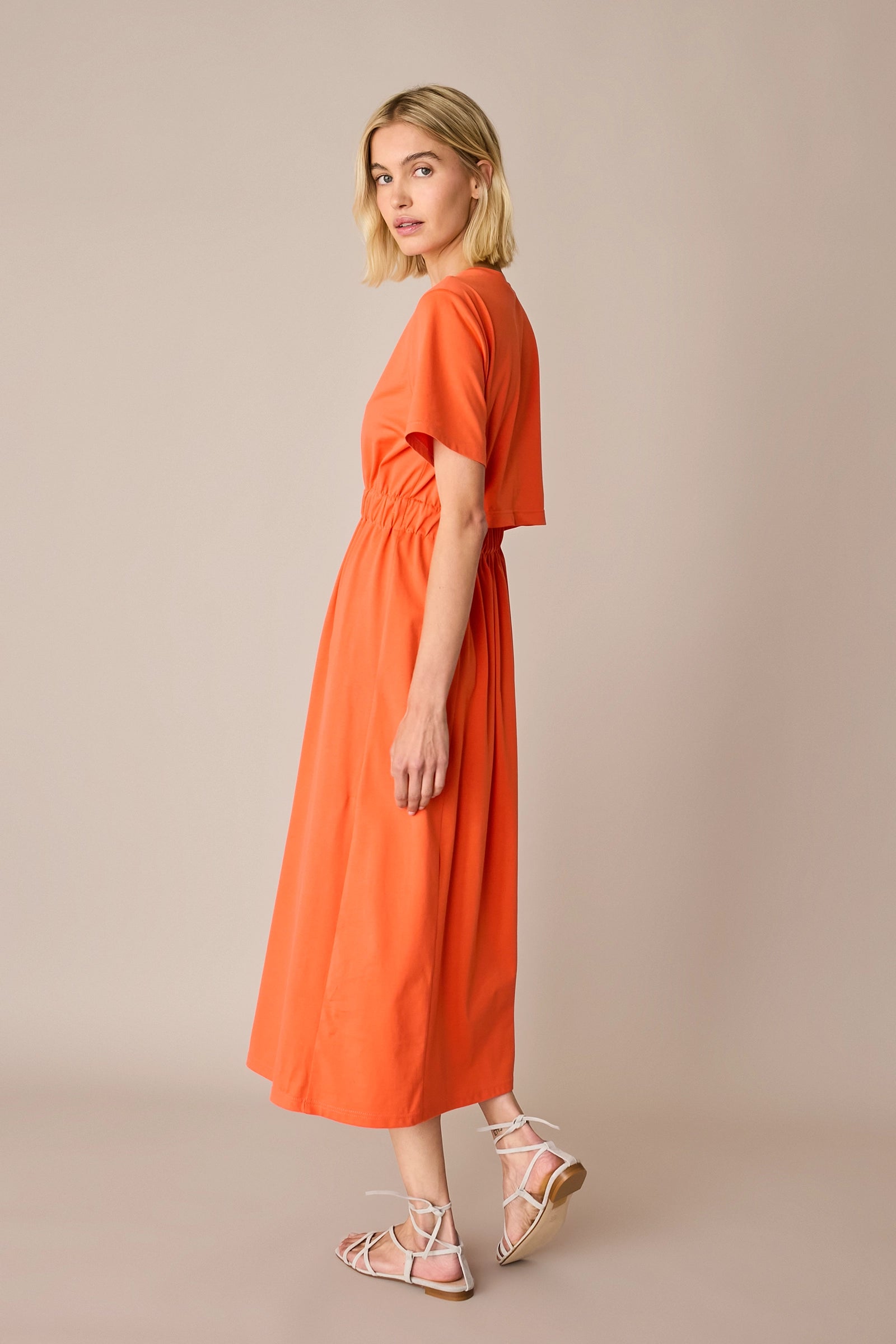 Cotton T-shirt dress with back cut-out