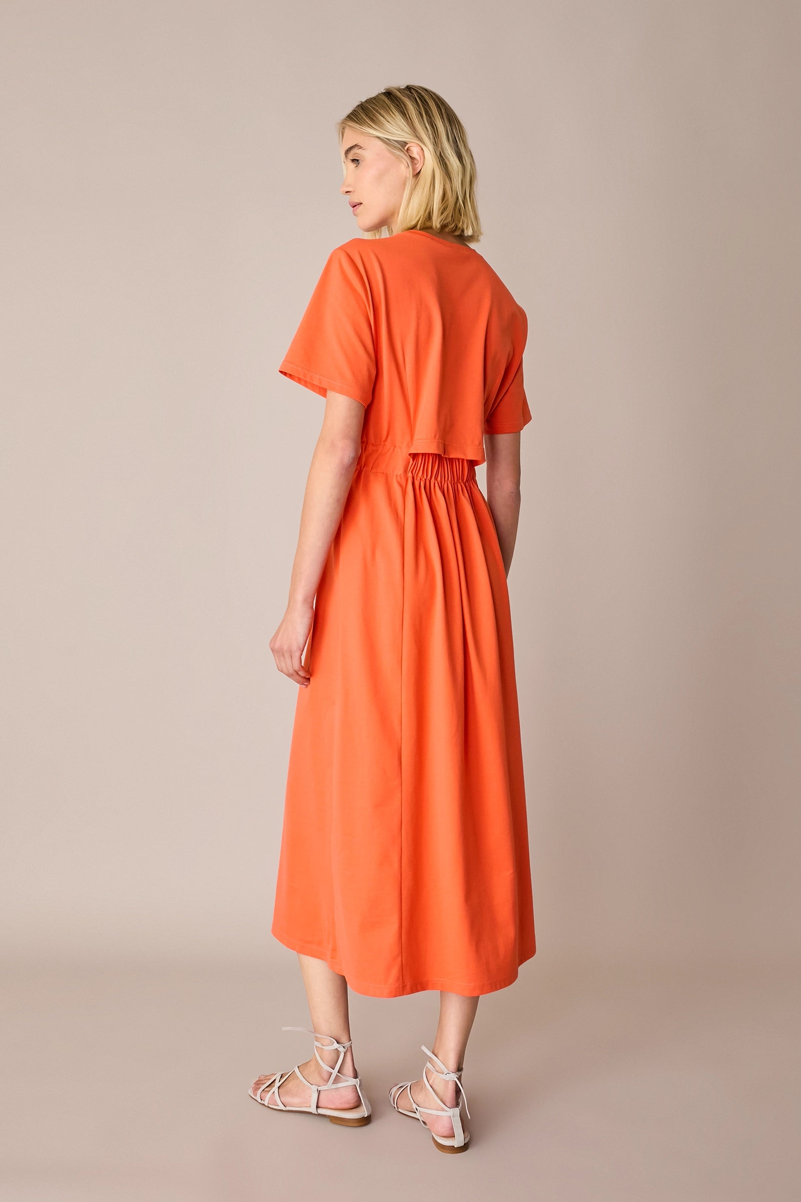 Cotton T-shirt dress with back cut-out
