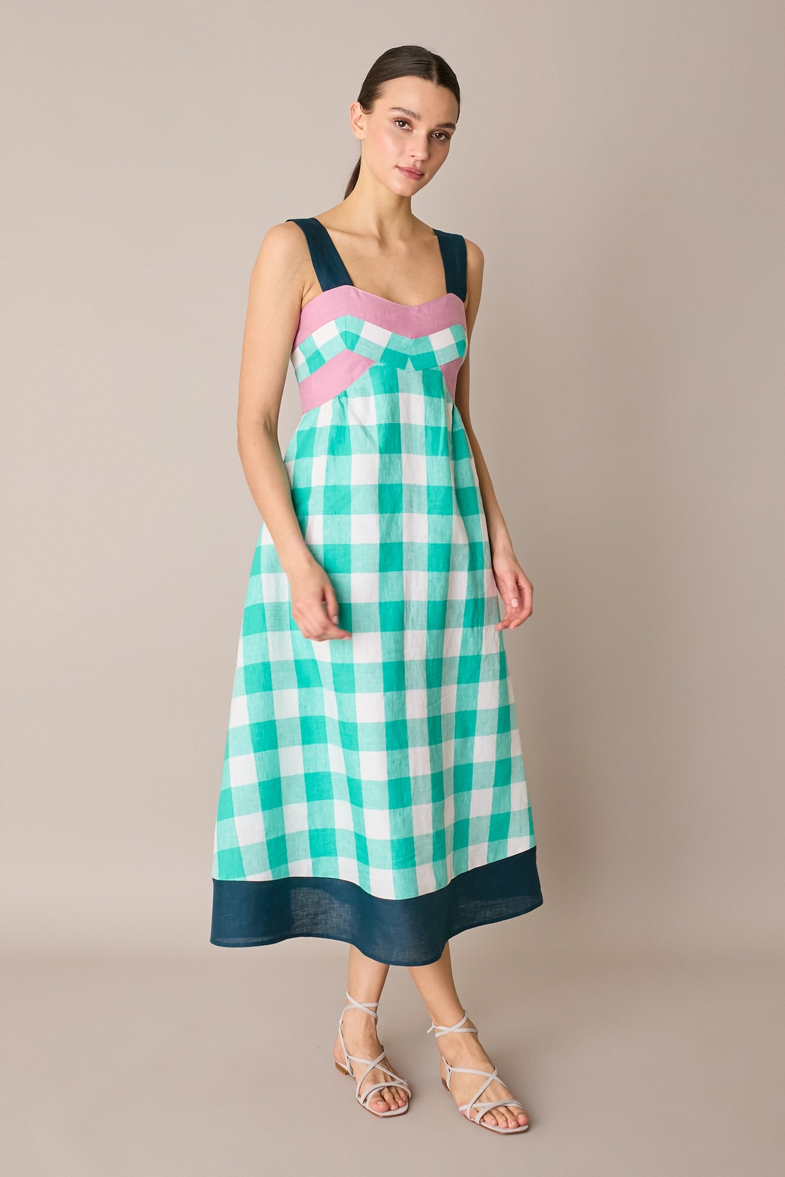 Abito colorato in lino