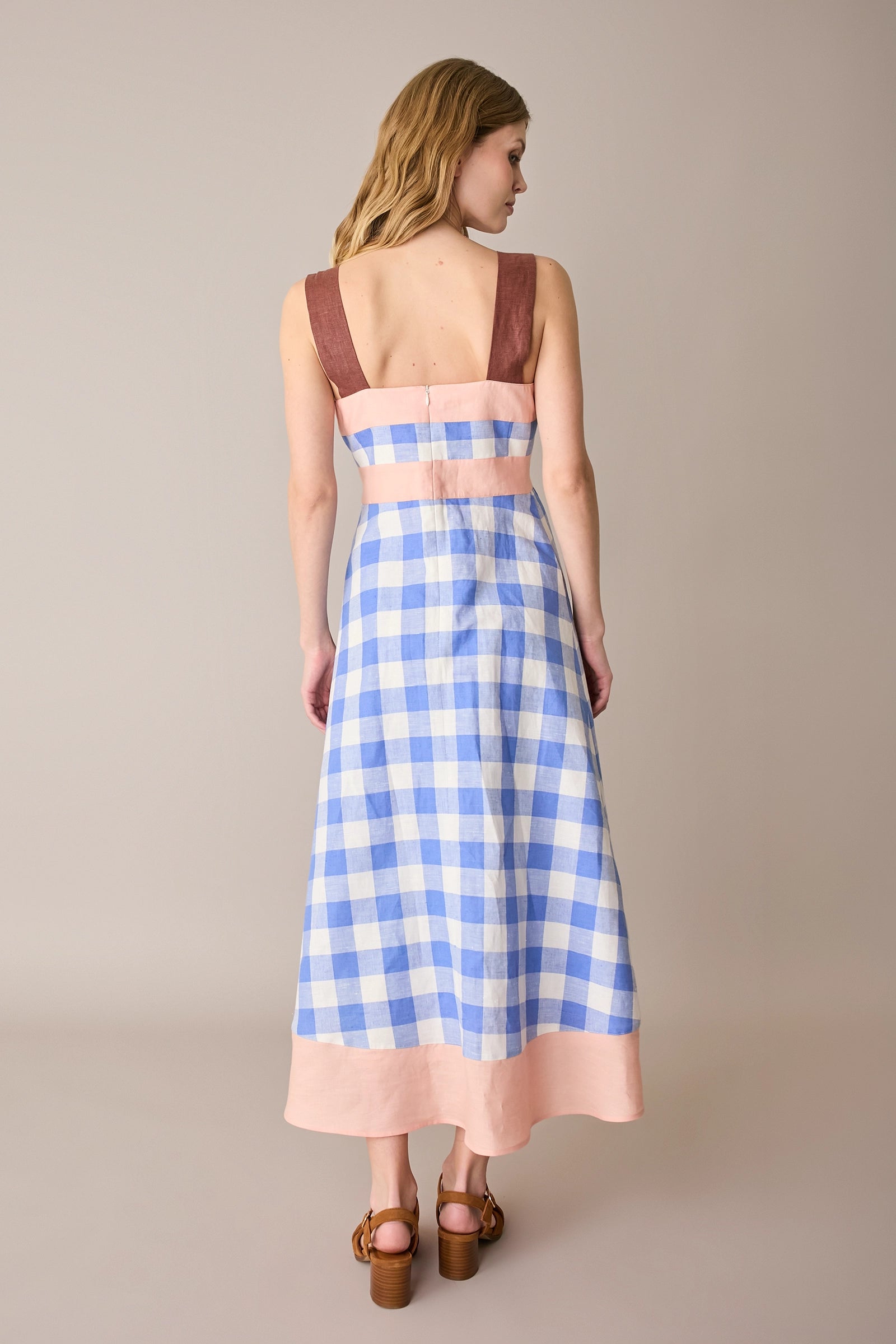 Abito colorato in lino