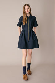 Sporty dress with zipper