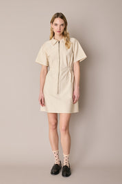 Sporty dress with zipper