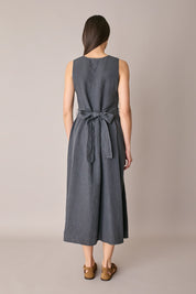 Abito lungo in lino con cintura