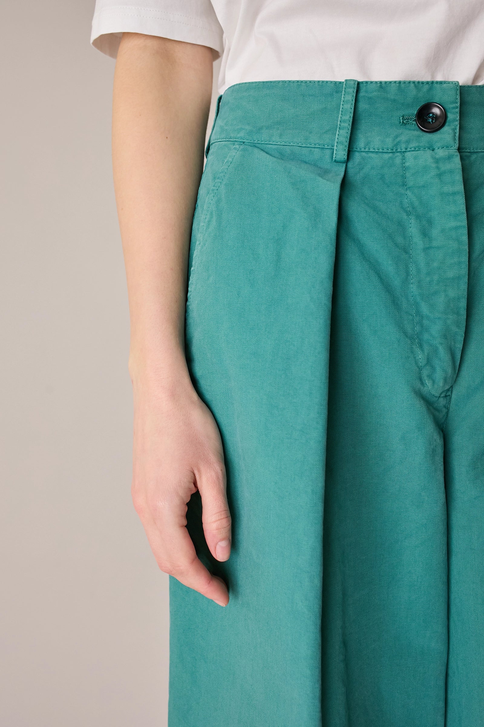 Wide-leg cotton trousers