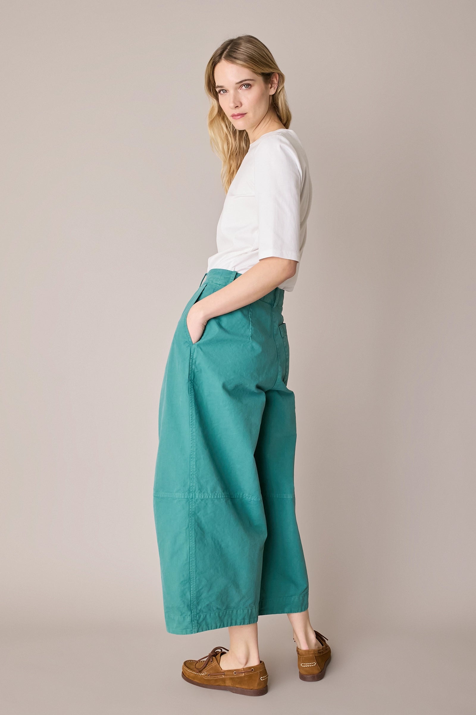 Wide-leg cotton trousers