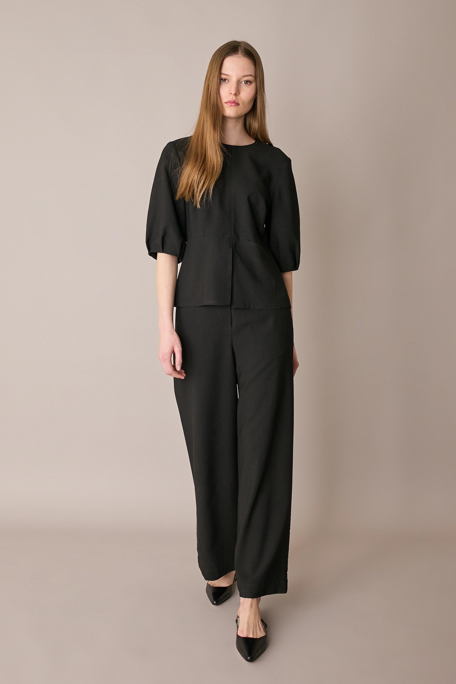 Fluid trousers with elasticated waist