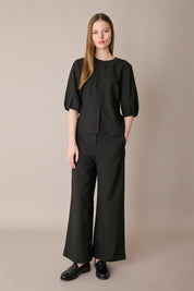 Pantaloni fluidi con elastico in vita
