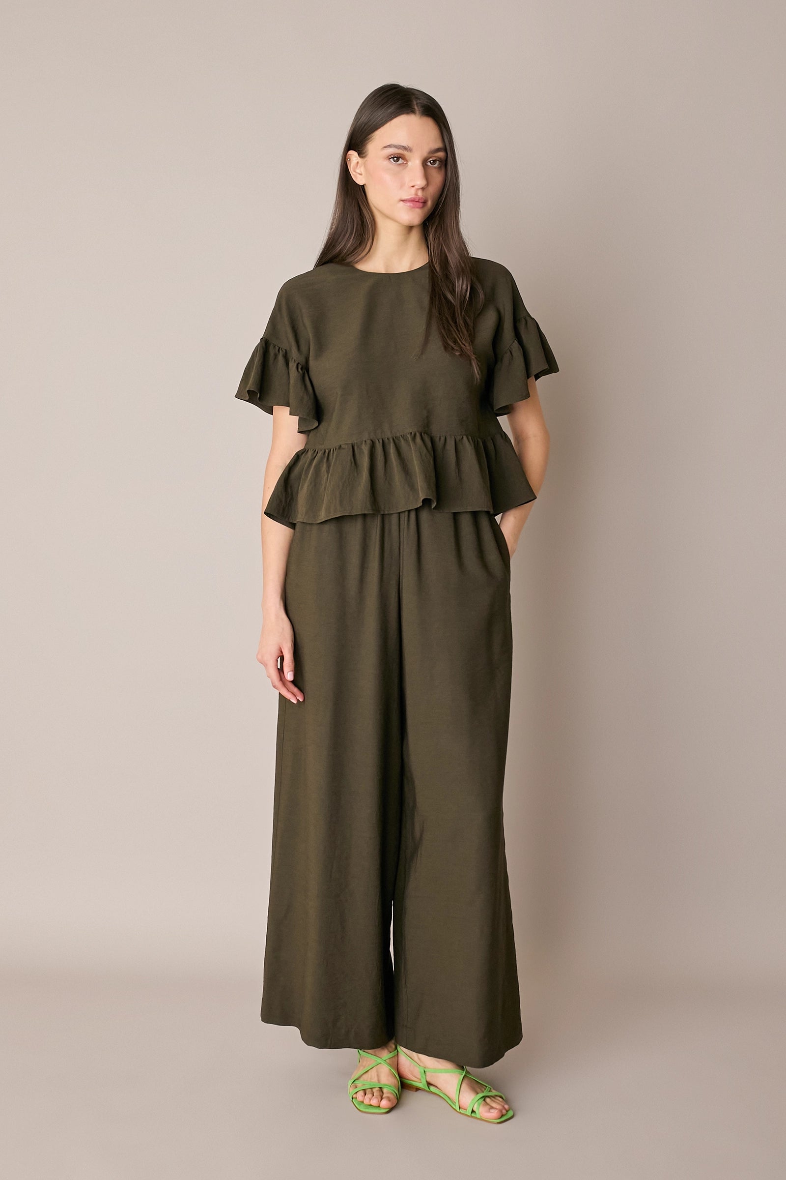 Pantaloni fluidi con elastico